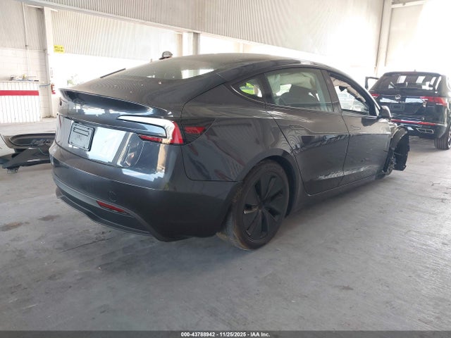 2025 TESLA MODEL 3 5YJ3E1EA7SF973726 Photo 3