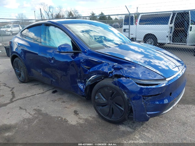 2026 TESLA MODEL Y 7SAYGDEEXTA501042 Photo 0