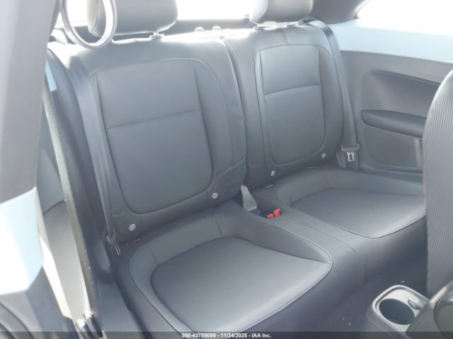 2014 VOLKSWAGEN BEETLE 3VWJP7AT0EM620611 Photo 7