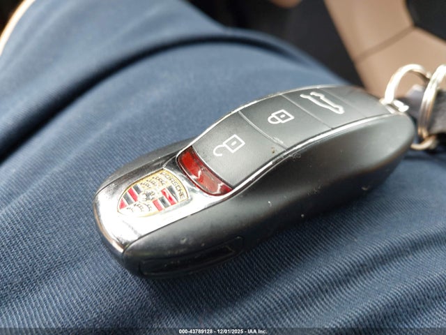 2021 PORSCHE MACAN WP1AA2A59MLB12628 Photo 10