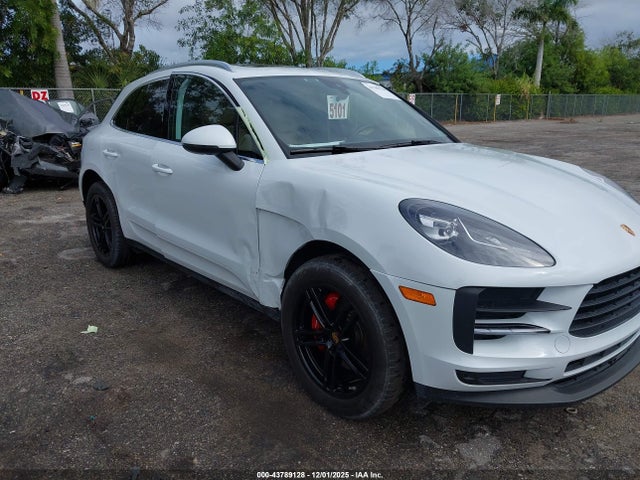 2021 PORSCHE MACAN WP1AA2A59MLB12628 Photo 5