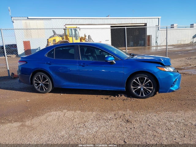 Продаж на аукціоні авто 2018 Toyota Camry Se, vin: 4T1B11HK4JU146747, номер лоту: 43789283