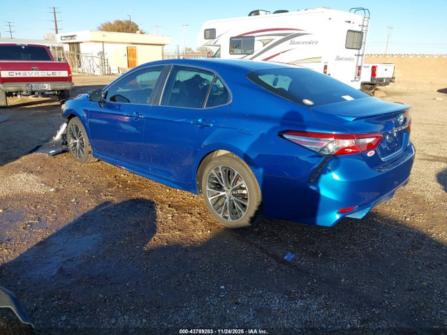 Продаж на аукціоні авто 2018 Toyota Camry Se, vin: 4T1B11HK4JU146747, номер лоту: 43789283