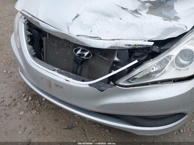 5NPEB4AC9EH859565 Hyundai SONATA GLS