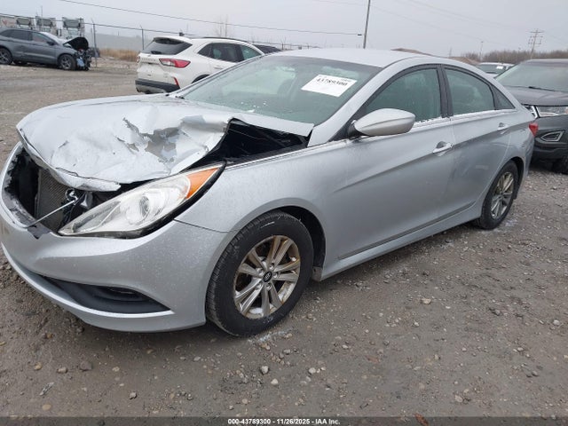 5NPEB4AC9EH859565 Hyundai SONATA GLS