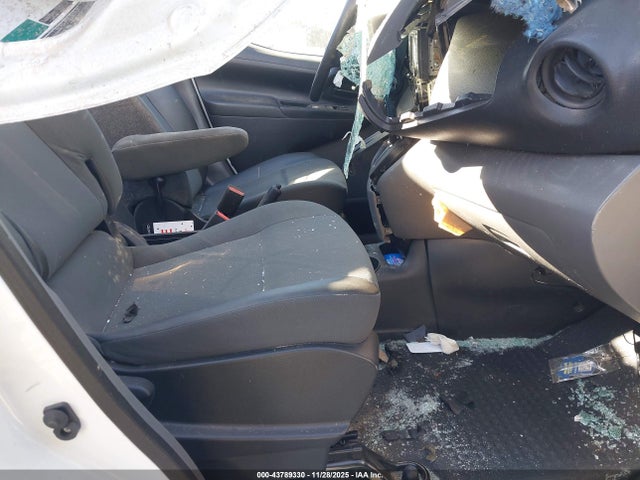 3N6CM0KN5HK714590 Nissan NV200 SV