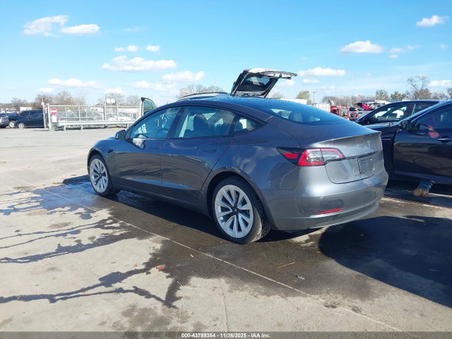 2023 TESLA MODEL 3 5YJ3E1EA8PF638210 Photo 2