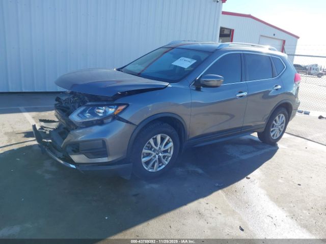 2017 NISSAN ROGUE KNMAT2MV1HP607606 Photo 1