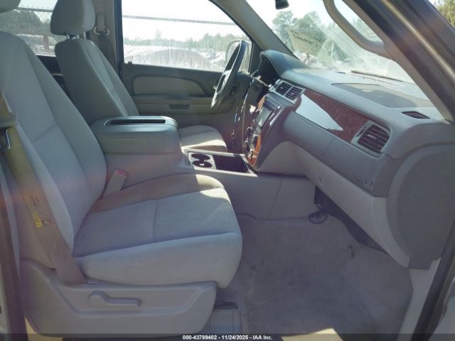 2007 CHEVROLET TAHOE 1GNFK13077R132501 Photo 4