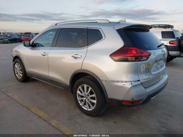 2018 NISSAN ROGUE KNMAT2MT3JP550491 Photo 2