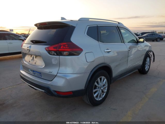 2018 NISSAN ROGUE KNMAT2MT3JP550491 Photo 3