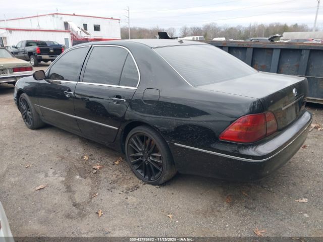 2002 LEXUS LS 430 JTHBN30F020060507 Photo 2