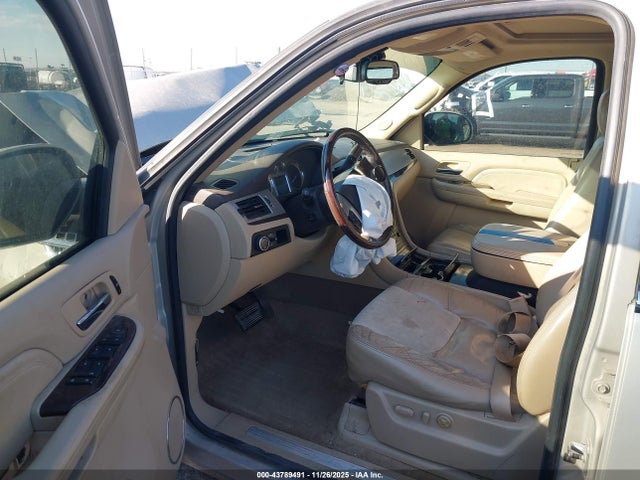 2009 CADILLAC ESCALADE 1GYFK232X9R156112 Photo 4