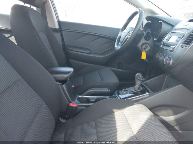 2017 KIA FORTE 3KPFK4A76HE085713 Photo 4