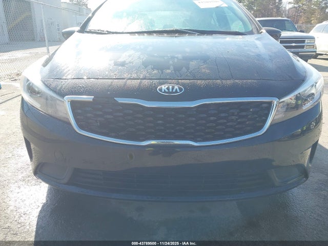2017 KIA FORTE 3KPFK4A76HE085713 Photo 5