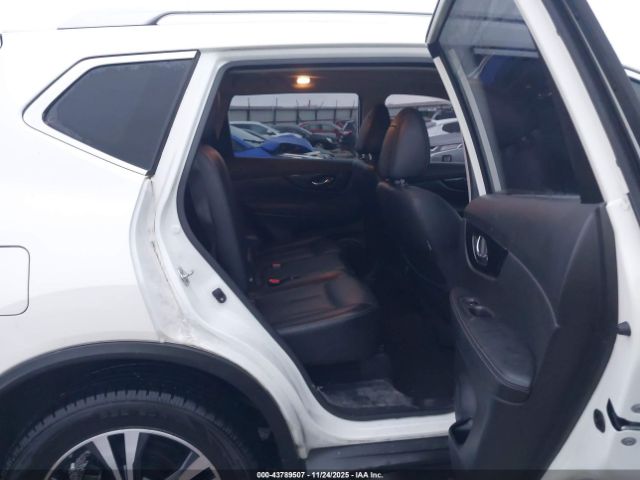 2017 NISSAN ROGUE JN8AT2MV5HW025096 Photo 7