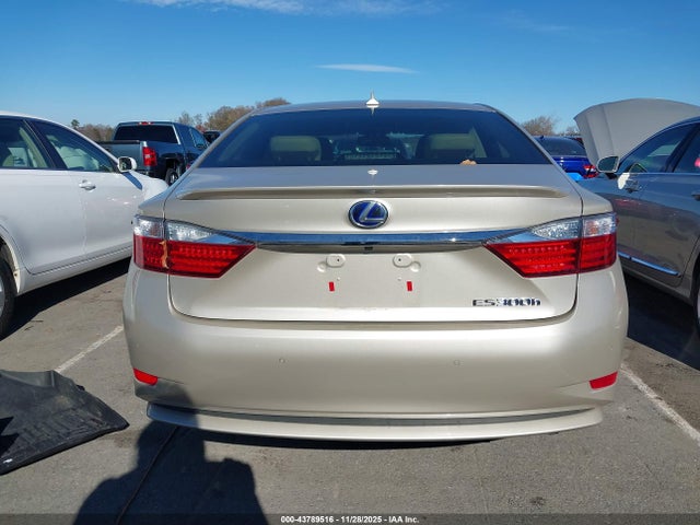 43789516 :رقم المزاد ، JTHBW1GG0D2037431 vin ، 2013 Lexus Es 300h مزاد بيع