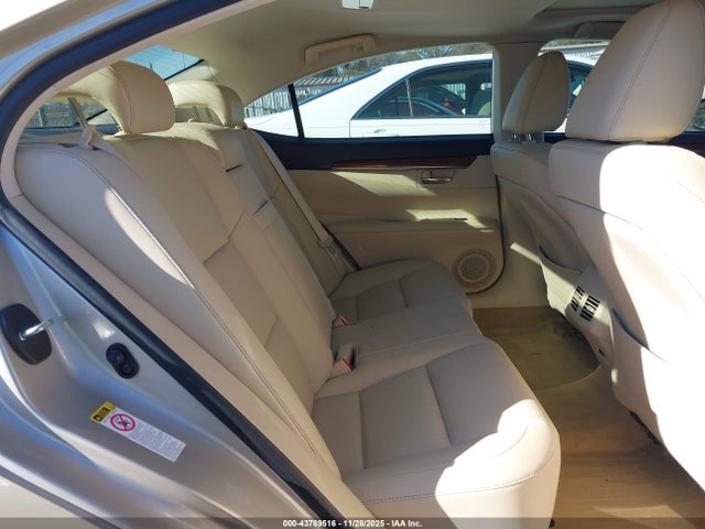43789516 :رقم المزاد ، JTHBW1GG0D2037431 vin ، 2013 Lexus Es 300h مزاد بيع