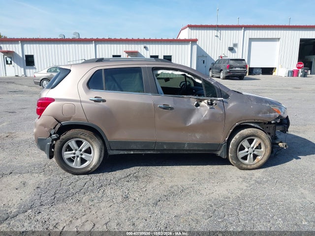 Продаж на аукціоні авто 2018 Chevrolet Trax Lt, vin: 3GNCJPSB5JL400276, номер лоту: 43789530