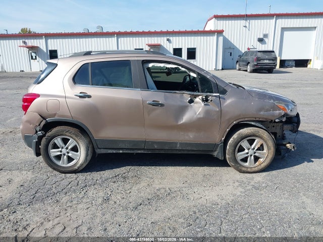 Продаж на аукціоні авто 2018 Chevrolet Trax Lt, vin: 3GNCJPSB5JL400276, номер лоту: 43789530