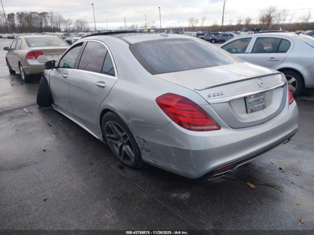 2015 MERCEDES-BENZ S 550 WDDUG8FBXFA119946 Photo 2