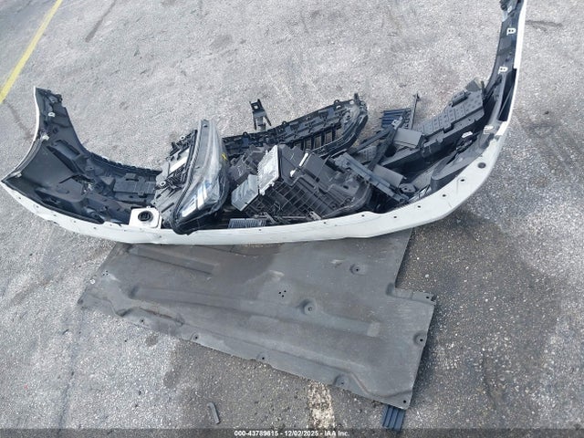 BMW 330I 2024 3MW69FF00R8E64657 Image 12