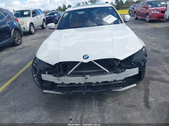 BMW 330I 2024 3MW69FF00R8E64657 Image 6