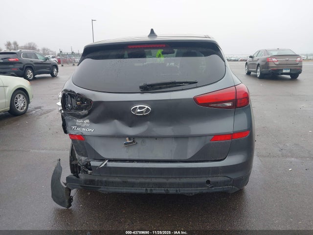 KM8J23A4XKU911509 Hyundai TUCSON SE