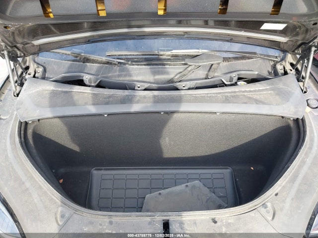 2025 TESLA MODEL X 7SAXCBE5XSF462160 Photo 9