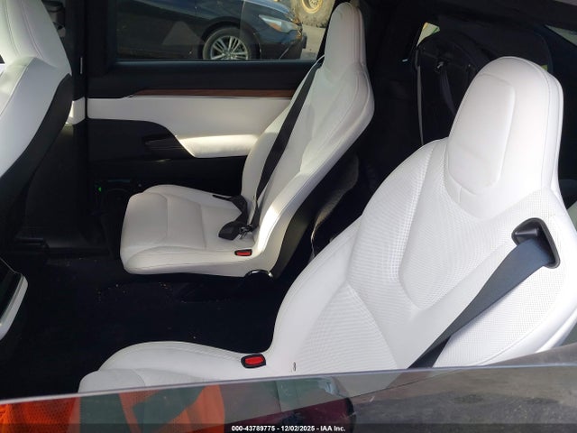 2025 TESLA MODEL X 7SAXCBE5XSF462160 Photo 7