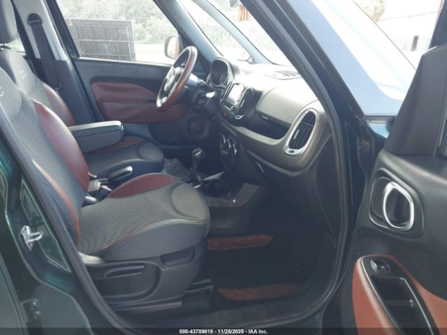 2014 FIAT 500L ZFBCFADH7EZ019250 Photo 4