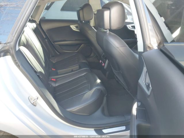 2012 AUDI A7 WAUSGBFC7CN010241 Photo 7