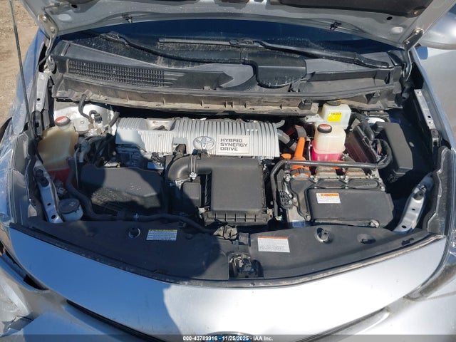 Toyota Prius V Five 2016 JTDZN3EUXGJ044128 Image 10