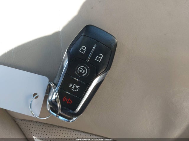 2LMTJ6KR6GBL58608 Lincoln Mkx Select