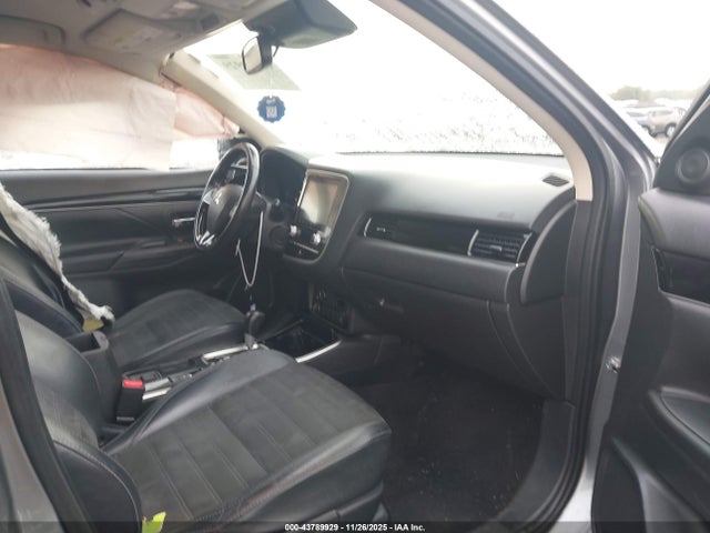 2020 MITSUBISHI OUTLANDER JA4AD3A3XLZ023749 Photo 4