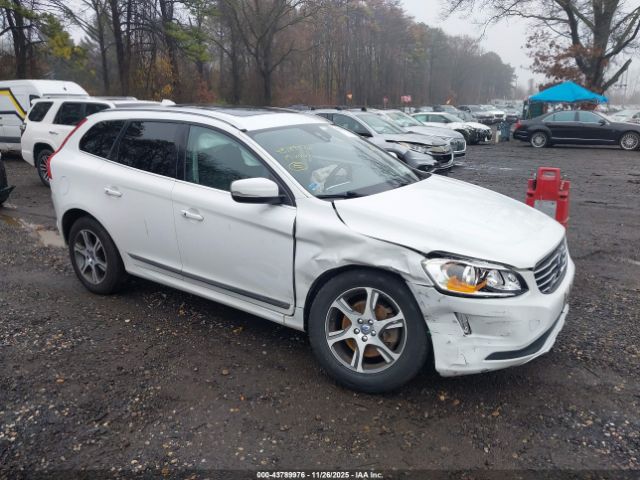 2015 VOLVO XC60 YV4902RK9F2749395