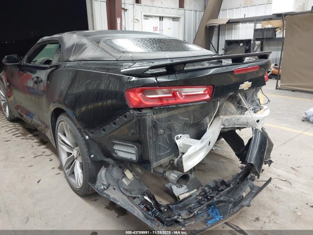 2018 CHEVROLET CAMARO 1G1FB3DS5J0143747 Photo 5