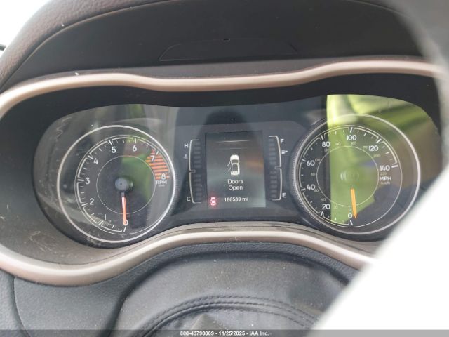 2018 JEEP CHEROKEE 1C4PJLCX0JD612666 Photo 6