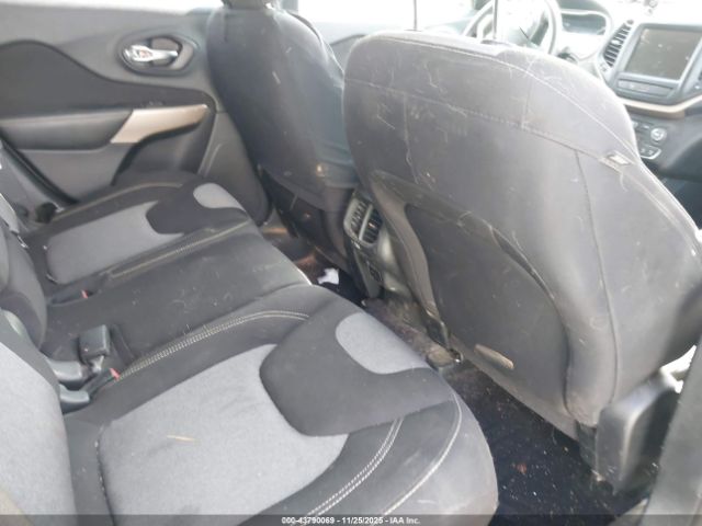 2018 JEEP CHEROKEE 1C4PJLCX0JD612666 Photo 7