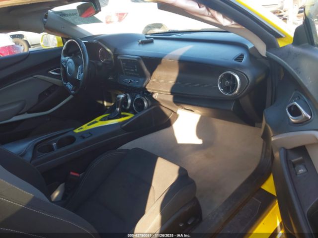 2018 CHEVROLET CAMARO 1G1FB1RS7J0154276 Photo 4