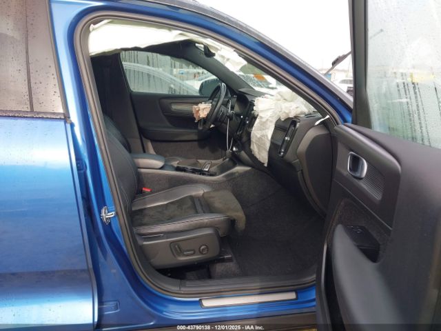 2020 VOLVO XC40 YV4AC2HM0L2284251 Photo 4