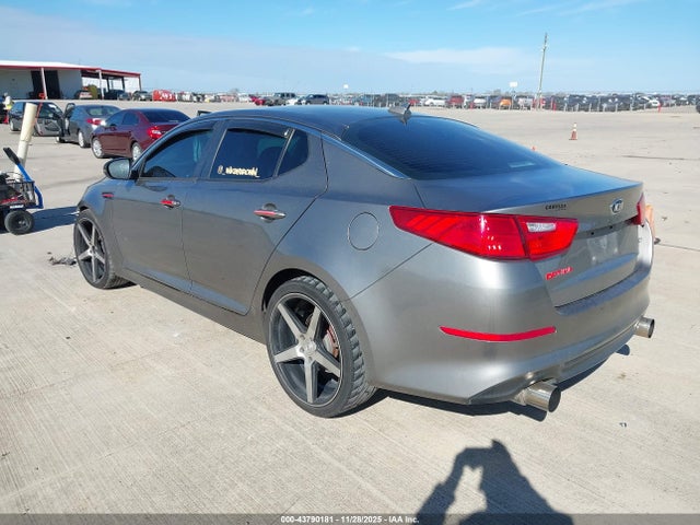 5XXGM4A7XFG356064 KIA Optima Lx