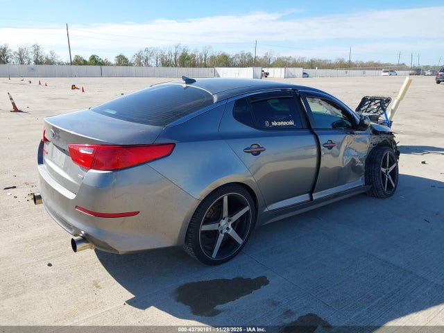 5XXGM4A7XFG356064 KIA Optima Lx