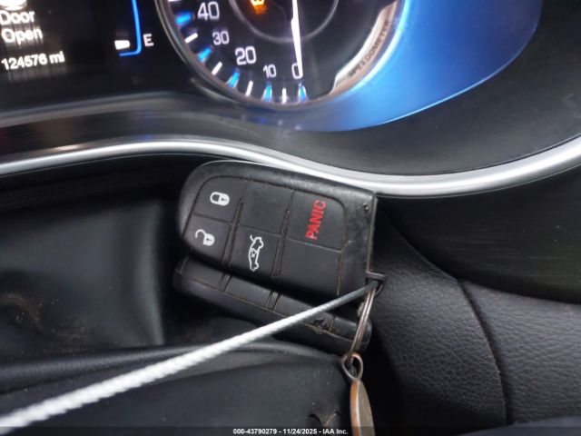 2016 CHRYSLER 200 1C3CCCAB5GN107035 Photo 10