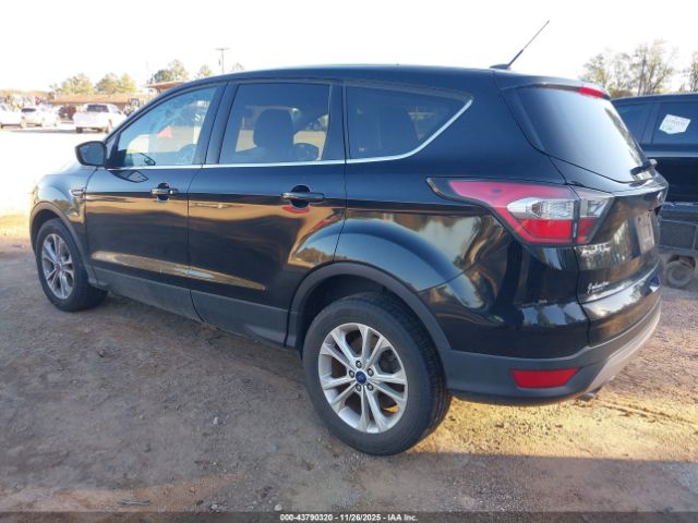 2017 FORD ESCAPE 1FMCU0GD3HUB51862 Photo 2