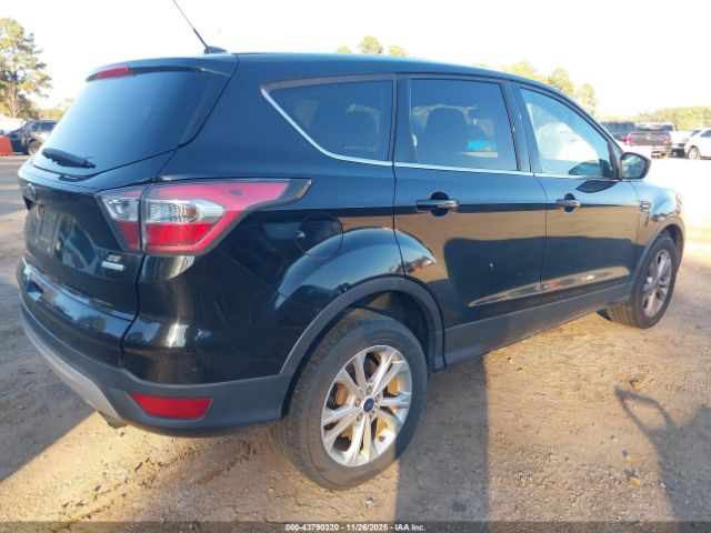 2017 FORD ESCAPE 1FMCU0GD3HUB51862 Photo 3