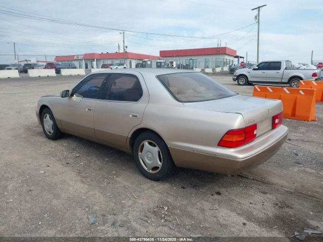 1998 LEXUS LS 400 JT8BH28FXW0127870 Photo 2