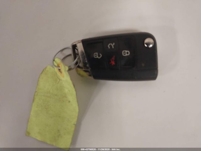 2016 VOLKSWAGEN GOLF GTI 3VWYT7AU6GM023601 Photo 10