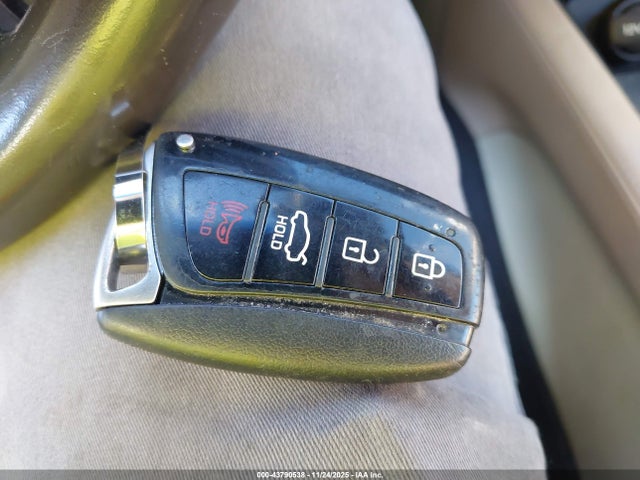 2015 HYUNDAI GENESIS KMHGN4JEXFU015149 Photo 10