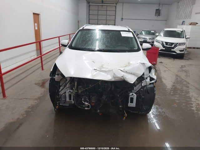 5XYPGDA31JG359041 KIA Sorento 2.4l Lx